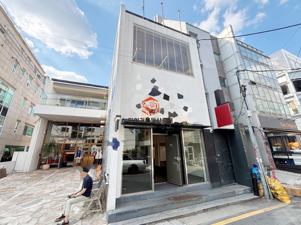 신사동 가로수길 상가 임대 플래그샵 팝업스토어